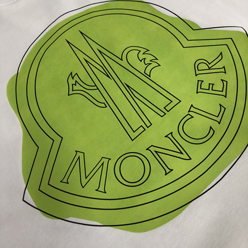モンクレール シンプルな大気コットンプリント半袖Tシャツ