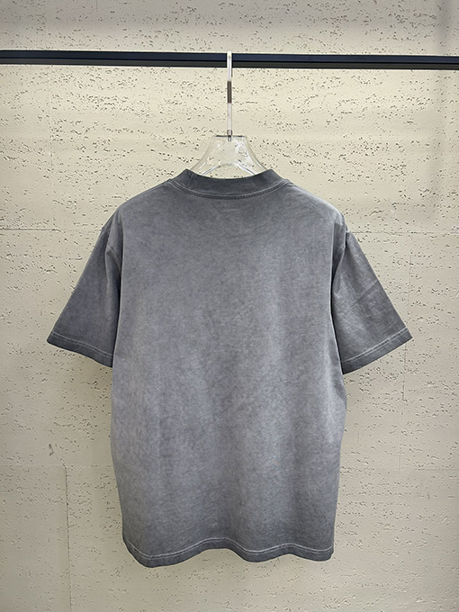 アレキサンダーワンコピー 洗い加工と立体感のあるプリントが特徴 短袖Tシャツ