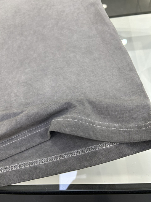 アレキサンダーワンコピー 洗い加工と立体感のあるプリントが特徴 短袖Tシャツ