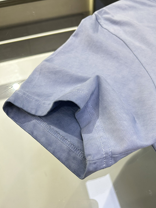 アレキサンダーワンコピー 洗い加工と立体感のあるプリントが特徴 短袖Tシャツ