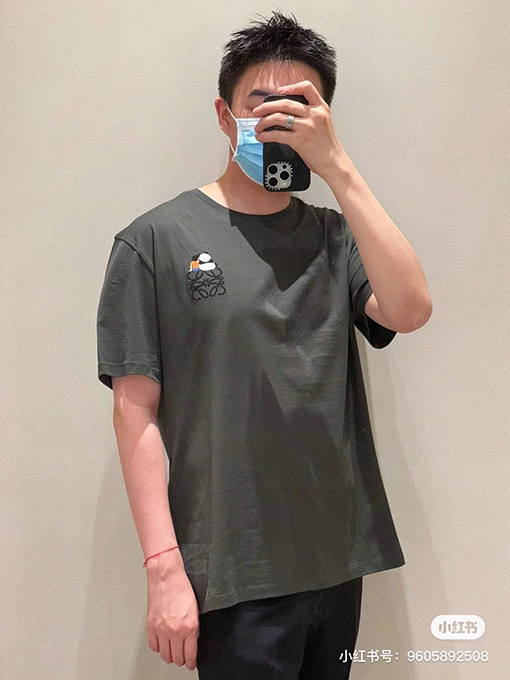 ロエベ 胸の刺繍ロゴパンダ半袖Tシャツ