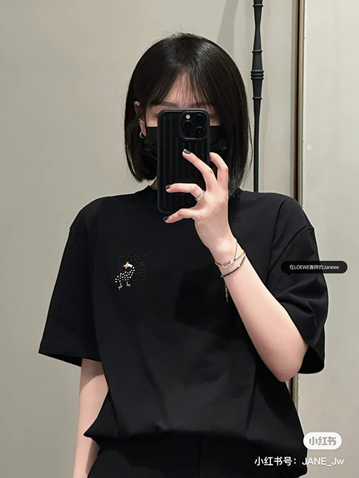 ロエベスーパーコピー 胸の刺繍ロゴフェニックス鳥半袖Tシャツ