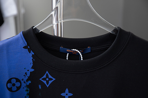 ルイヴィトン 前後の落書き水絵発泡ロゴプリント半袖Tシャツ