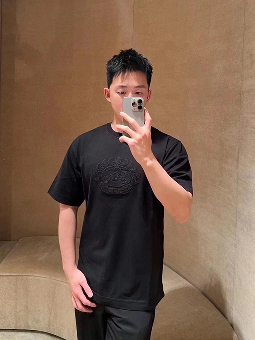 バーバリースーパーコピー オークの葉の刺繍ファッション半袖Tシャツ