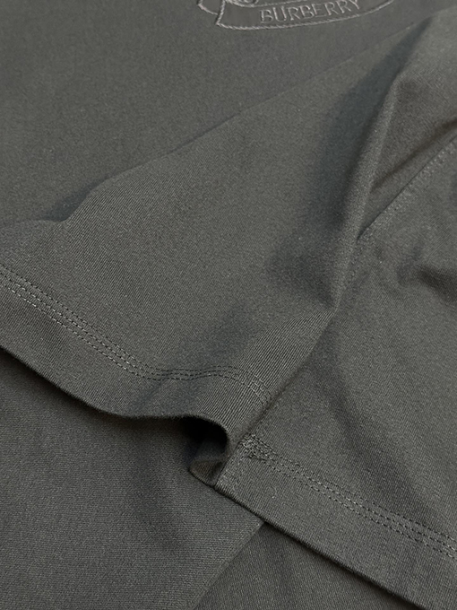 バーバリースーパーコピー オークの葉の刺繍ファッション半袖Tシャツ