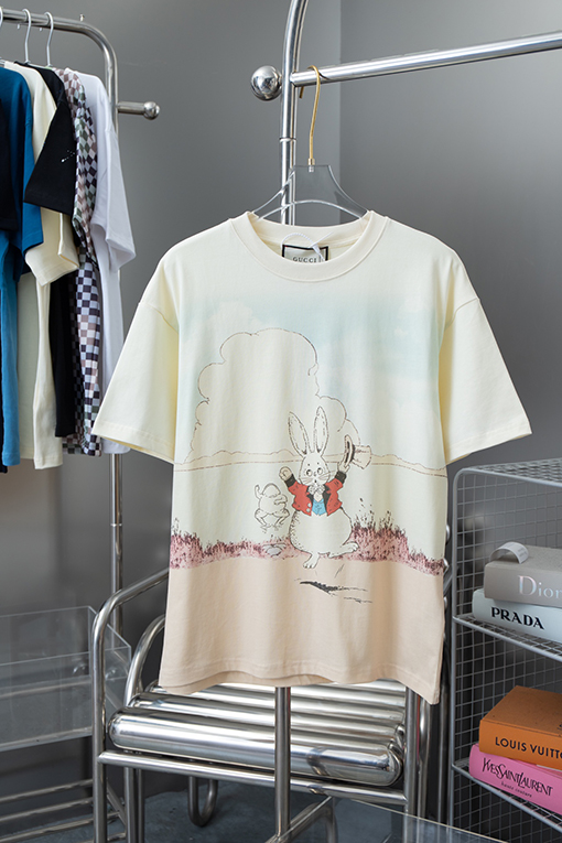 グッチコピー ジャングルの花大きな耳ウサギプリント半袖Tシャツ