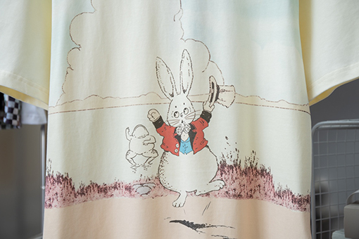 グッチコピー ジャングルの花大きな耳ウサギプリント半袖Tシャツ