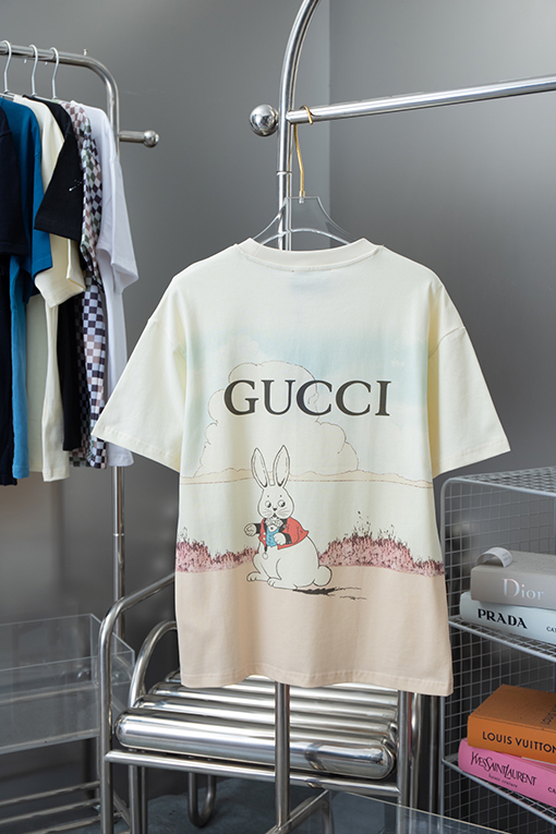 グッチコピー  ジャングルの花大きな耳ウサギプリント半袖Tシャツ