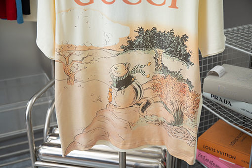 グッチコピー  アニマルジャングルパーティープリント半袖Tシャツ