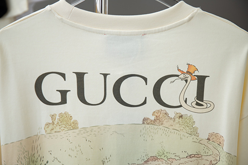 グッチ アニマルジャングルパーティーデジタルプリント半袖Tシャツ