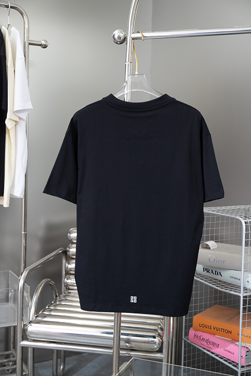 ジバンシイスーパーコピー クラシックなすすデジタル文字ロゴプリント半袖Tシャツ