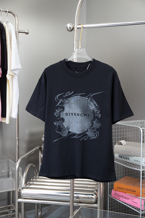 ジバンシイスーパーコピー クラシックなすすデジタル文字ロゴプリント半袖Tシャツ