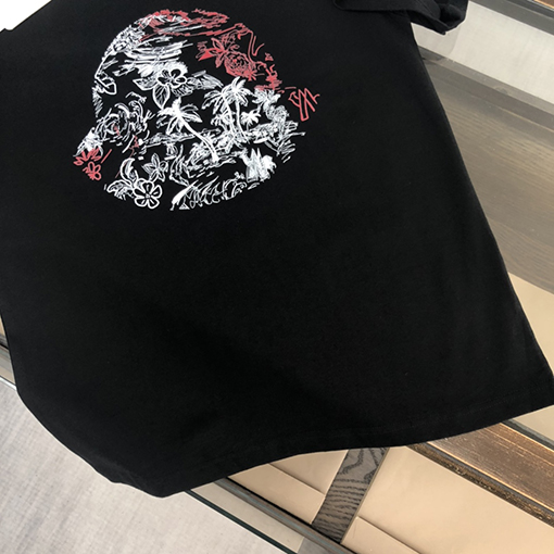 モンクレールコピー 最新モデル 半袖ラウンドネックTシャツ