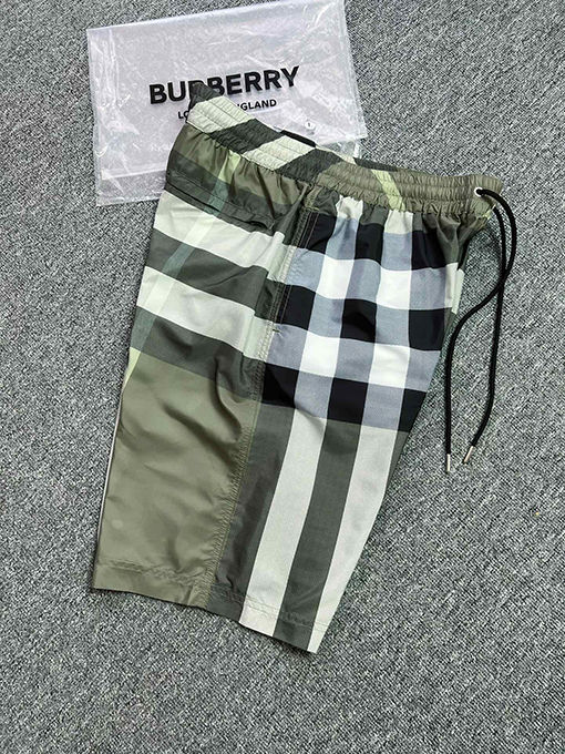 バーバリースーパーコピー クラシックなチェック柄のビーチクロップドパンツ