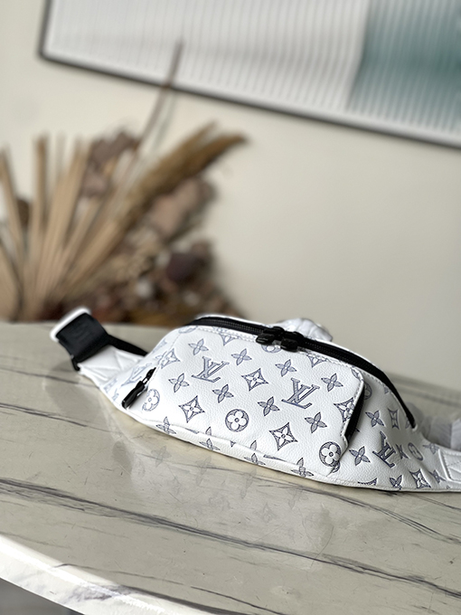 ルイヴィトン Monogram Shadow牛革シェイプフィット構成Rushウエストバッグ M25227