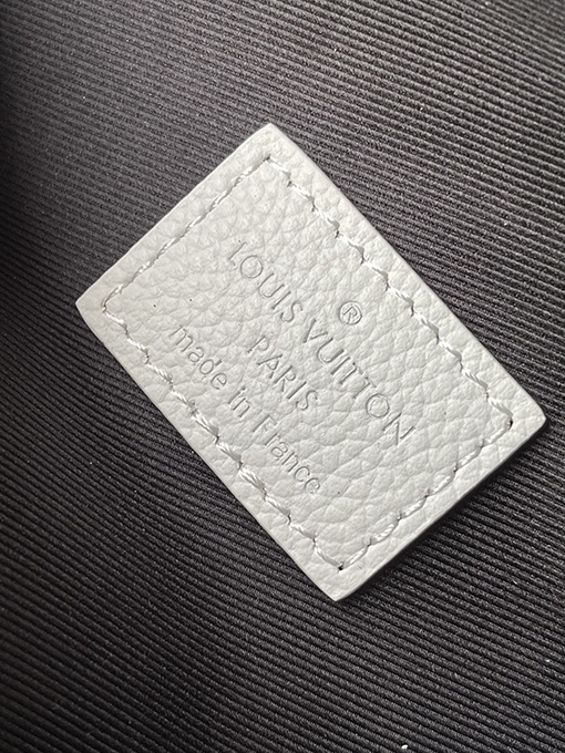 ルイヴィトン Monogram Shadow牛革シェイプフィット構成Rushウエストバッグ M25227