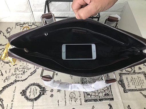 ルイヴィトンスーパーコピー LVの新しいマルチコンパートメントブリーフケース