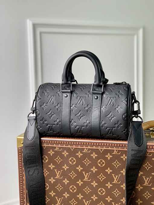 ルイヴィトンコピー Aerogramバージョンの新しいKeepall XSバッグ M20900