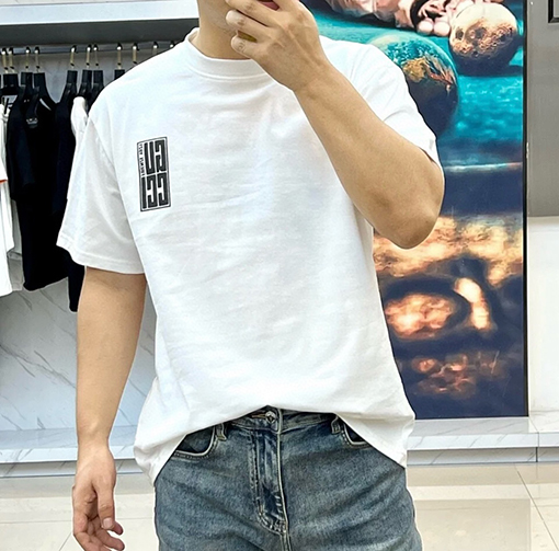 グッチ   胸と背中の文字プリント半袖Tシャツ