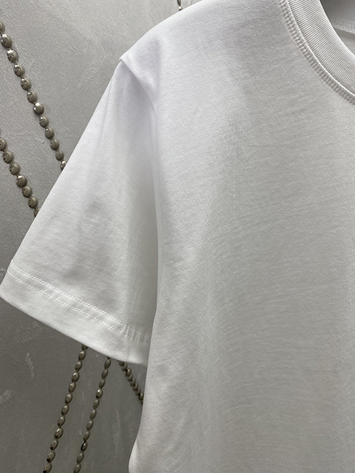 グッチ   胸と背中の文字プリント半袖Tシャツ
