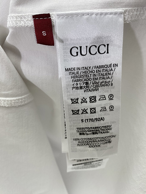 グッチ   胸と背中の文字プリント半袖Tシャツ