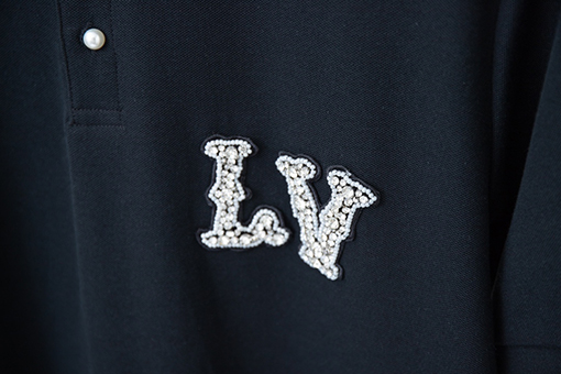 ルイヴィトン   胸と背中の1 Vステッカー刺繍ラインストーン半袖Tシャツ