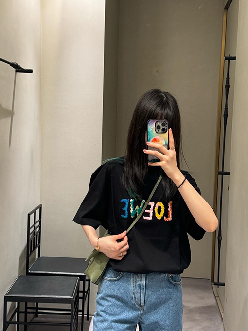 ロエベスーパーコピー レインボー刺繍ファッション半袖Tシャツ