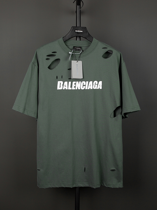 バレンシアガ  前のパリのアルファベットアートの穴の開いた半袖Tシャツ