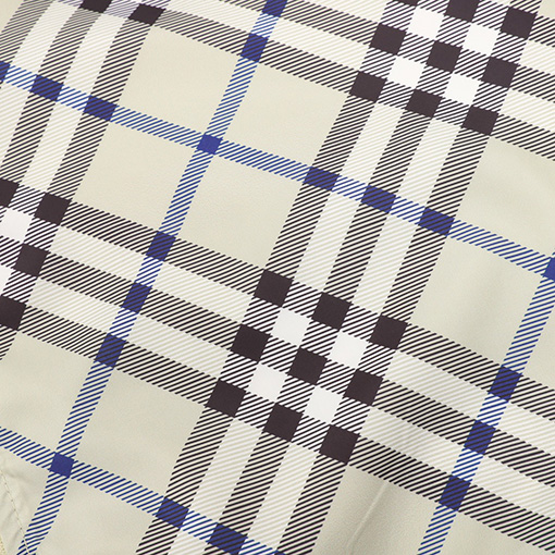 バーバリー 新しいチェック柄の両面コート