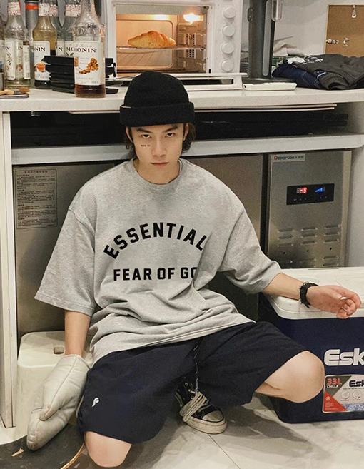 フィアオブゴッド ESSENTIALSプリントTシャツ オーバーサイズ