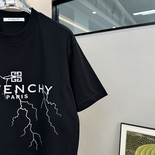 ジバンシイコピー 新しいライトニングロゴアルファベットラウンドネック半袖Tシャツ