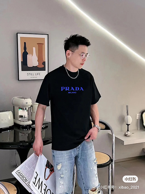 プラダスーパーコピー アルファベットエンボス半袖Tシャツ