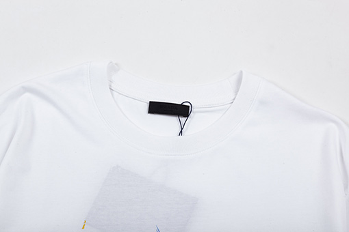 プラダスーパーコピー アルファベットエンボス半袖Tシャツ