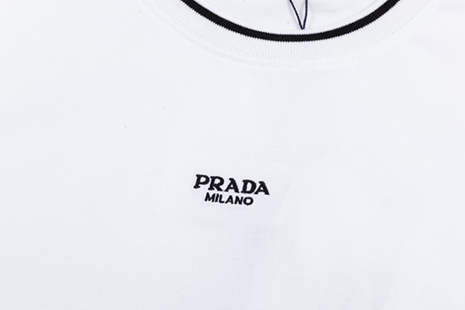 プラダ ステッチ襟文字ロゴ刺繍ラウンドネック半袖Tシャツ
