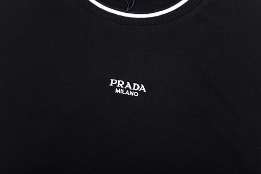 プラダ ステッチ襟文字ロゴ刺繍ラウンドネック半袖Tシャツ