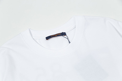 ルイヴィトン  1854ロゴ文字大きなプリント刺繍ラウンドネック半袖Tシャツ
