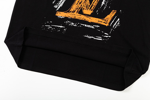 ルイヴィトンコピー 手描きの落書き大きなロゴアルファベットプリント半袖Tシャツ