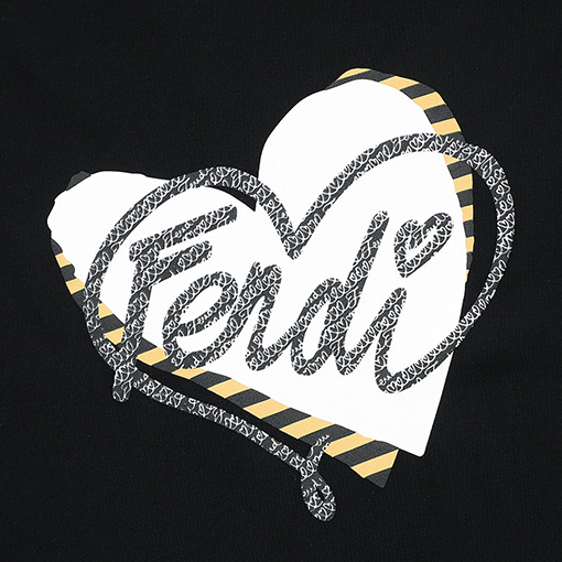 フェンディ バレンタイン限定ロゴプリント半袖Tシャツ