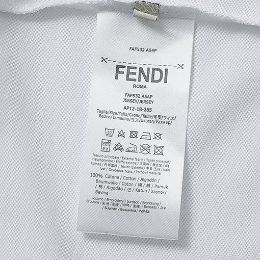 フェンディ   バレンタイン限定ロゴプリント半袖Tシャツ