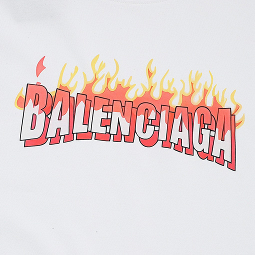 バレンシアガスーパーコピー プリントされた 擦り切れた襟の半袖Tシャツ