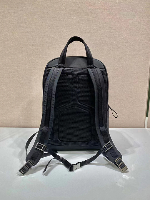 プラダコピー ナイロンバックパック複数のポケットリュックサック
