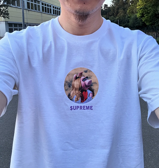 シュプリーム SS24 MISS PIGGY TEE 豚豚女の子Tシャツ