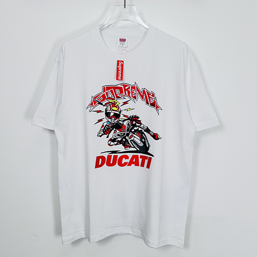 SUPREME X DUCATIコラボSS 24 BIKE TEEバイクレーサープリントTシャツ