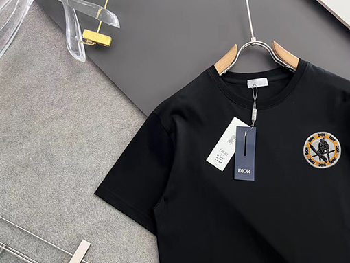 ディオール クラシックボタン手縫いカスタムロゴ半袖tシャツ
