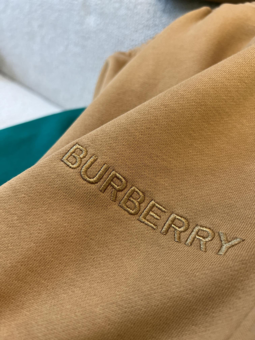 バーバリーコピー ロゴ刺繍コットンショートパンツ