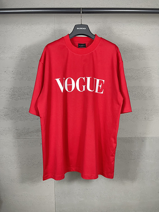 バレンシアガコピー Balenciaga Vogueコラボレーションプリント半袖Tシャツ