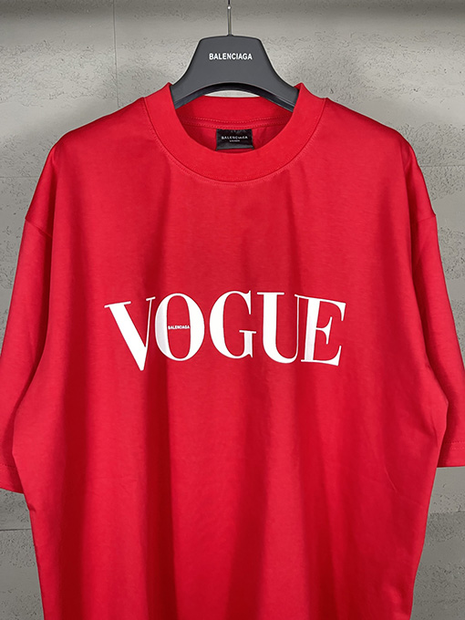 バレンシアガコピー Balenciaga Vogueコラボレーションプリント半袖Tシャツ