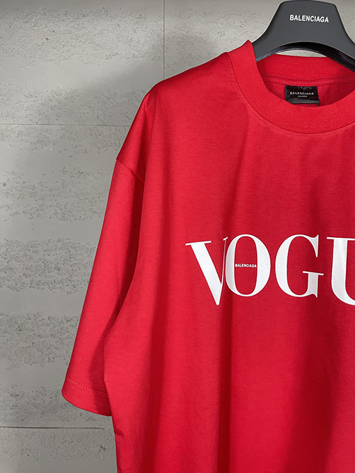 バレンシアガコピー Balenciaga Vogueコラボレーションプリント半袖Tシャツ