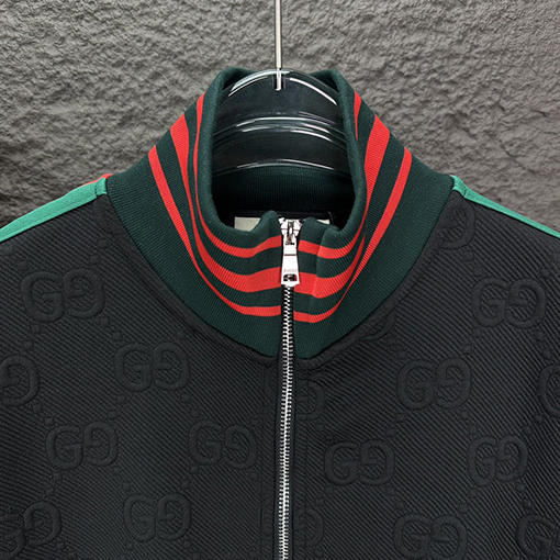 グッチスーパーコピー  新しいフルプリントロゴカップルジッパージャケット