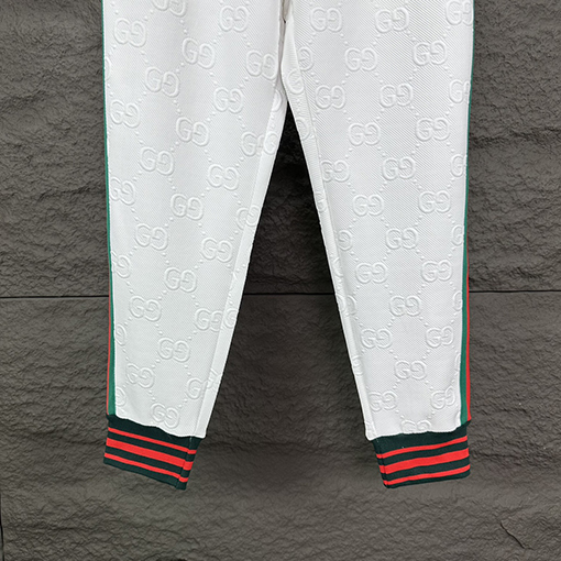 グッチ 新しいロゴカップルパンツ